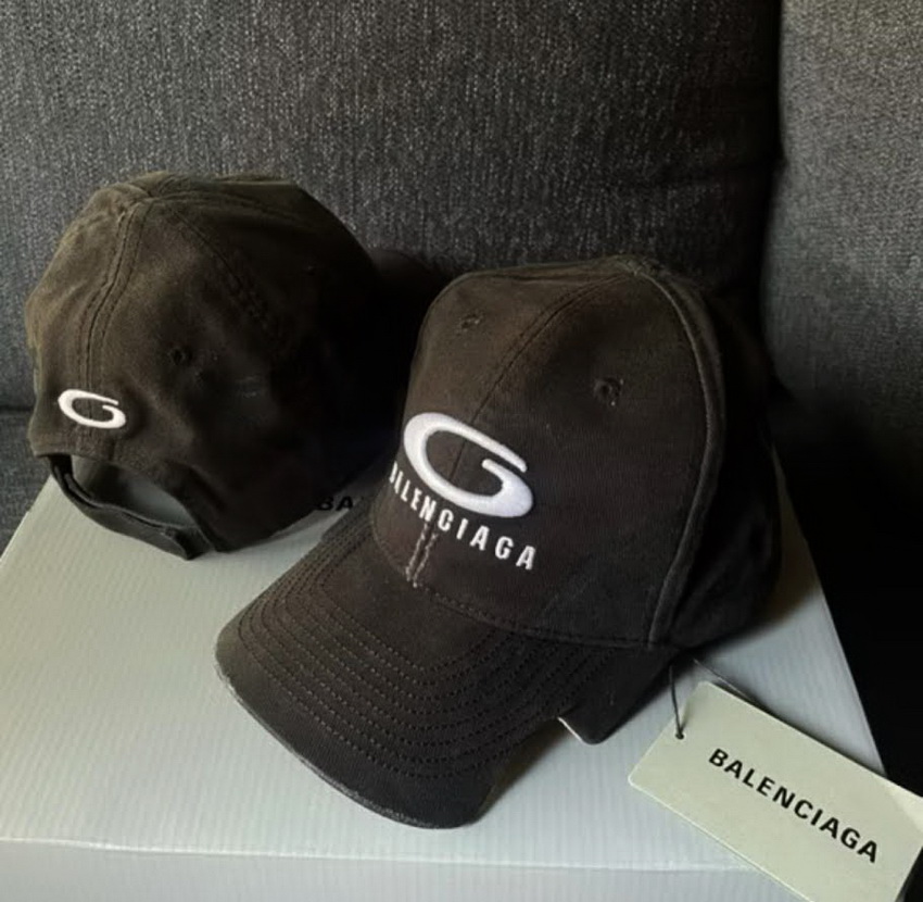 Balenciaga Logo Embroidered Mens Loop Sports Icon Cap in Black - Image 3