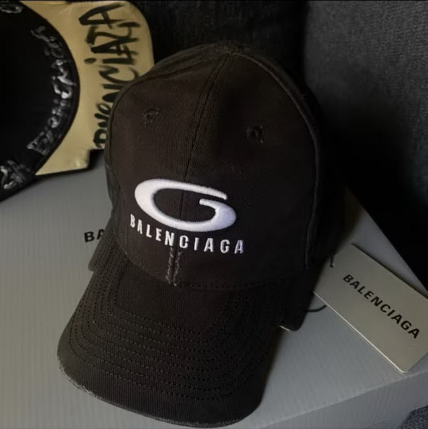 Balenciaga Logo Embroidered Mens Loop Sports Icon Cap in Black