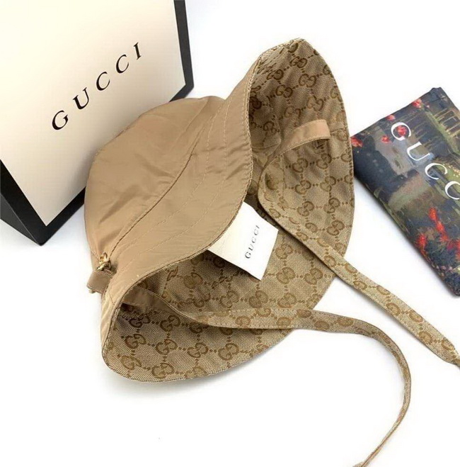 Gucci Reversible Hat in GG Canvas and Nylon Beige Bucket - Image 5